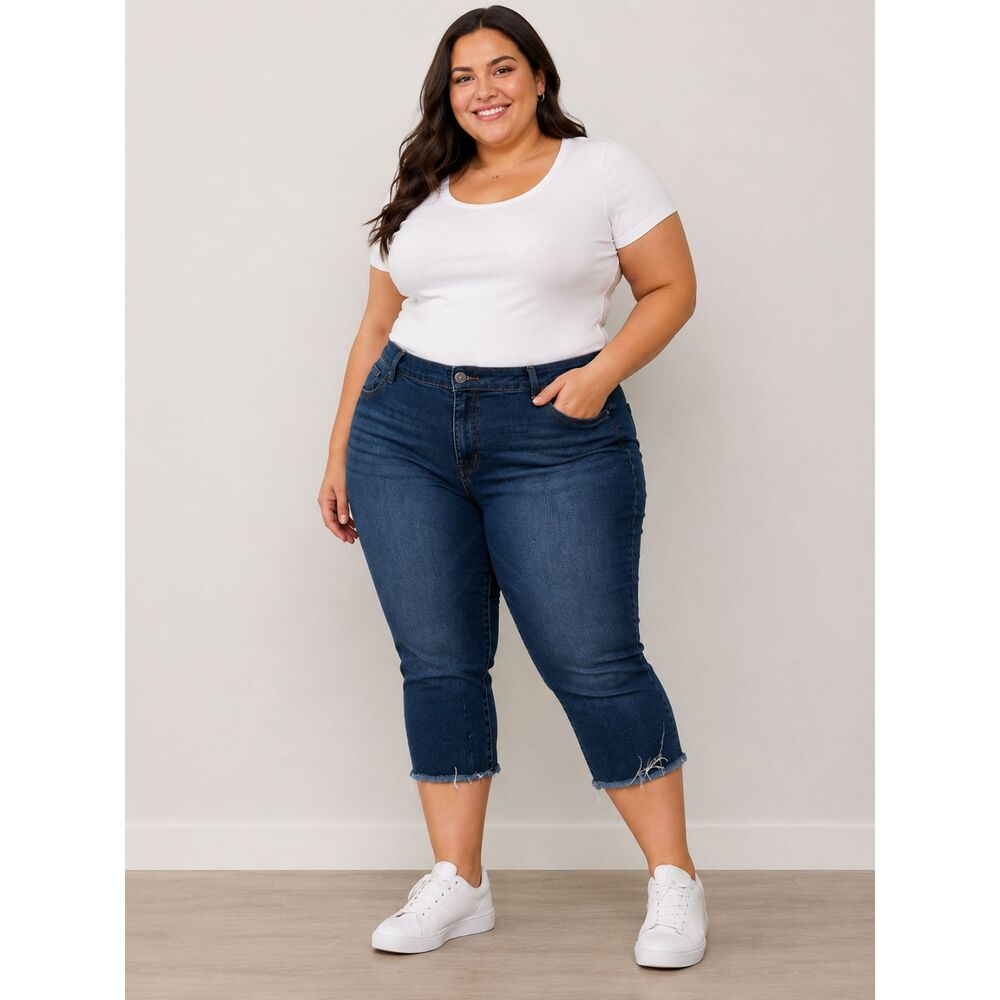 Gloria Vanderbilt Amanda Capri Jeans Plus Size 22W Dark Wash Raw Hem Stretch